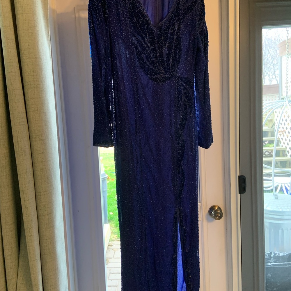 Beautiful Vintage Navy Blue sequins and beaded gown - Picture 2 of 4
